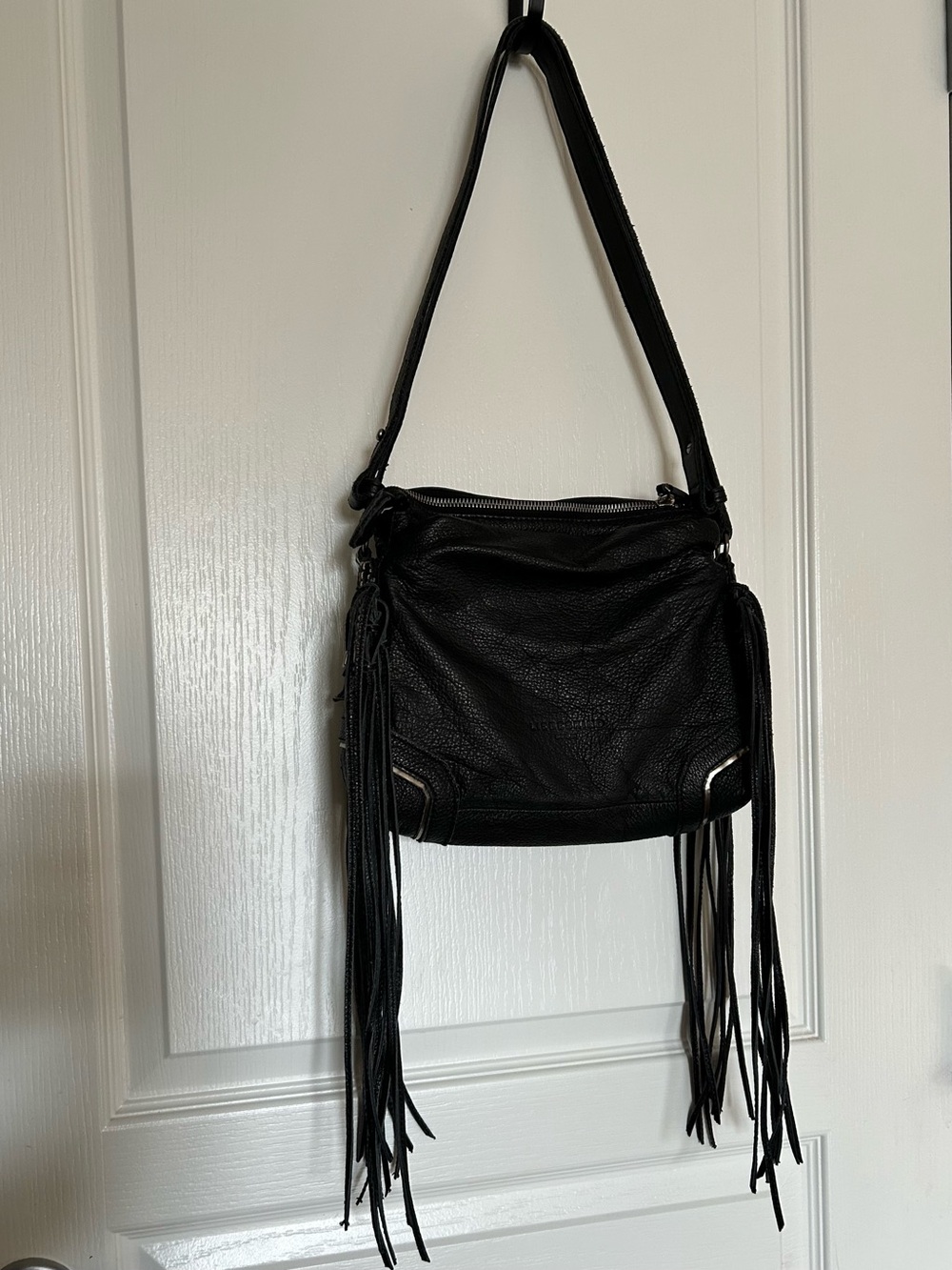 Liebeskind Berlin Crossbody Shoulder Bag - Classic Women’s Style - Picture 2 of 16